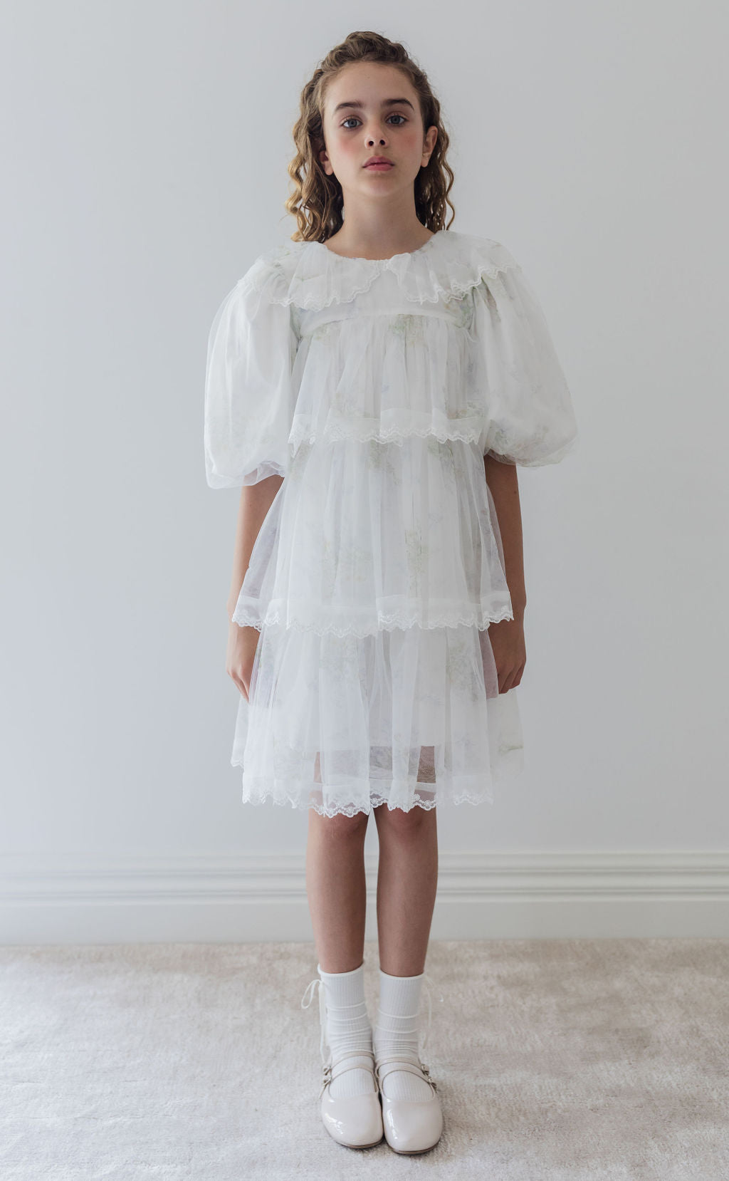 short white tulle dress with sleeves Short White tulle dress with open shoulders (XS, white)
