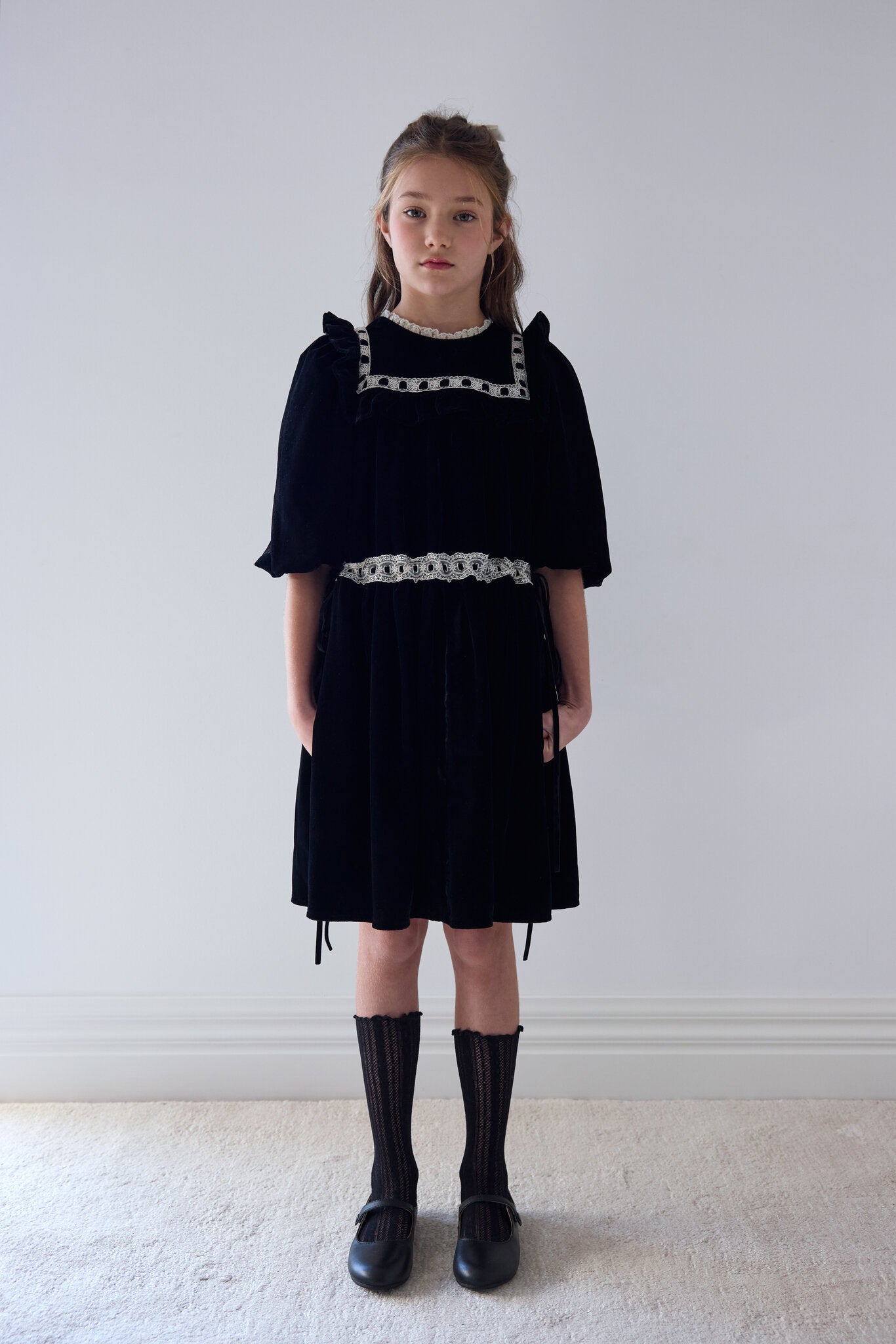 Elbow Sleeve Ribbon Lace Trim Velvet Dress