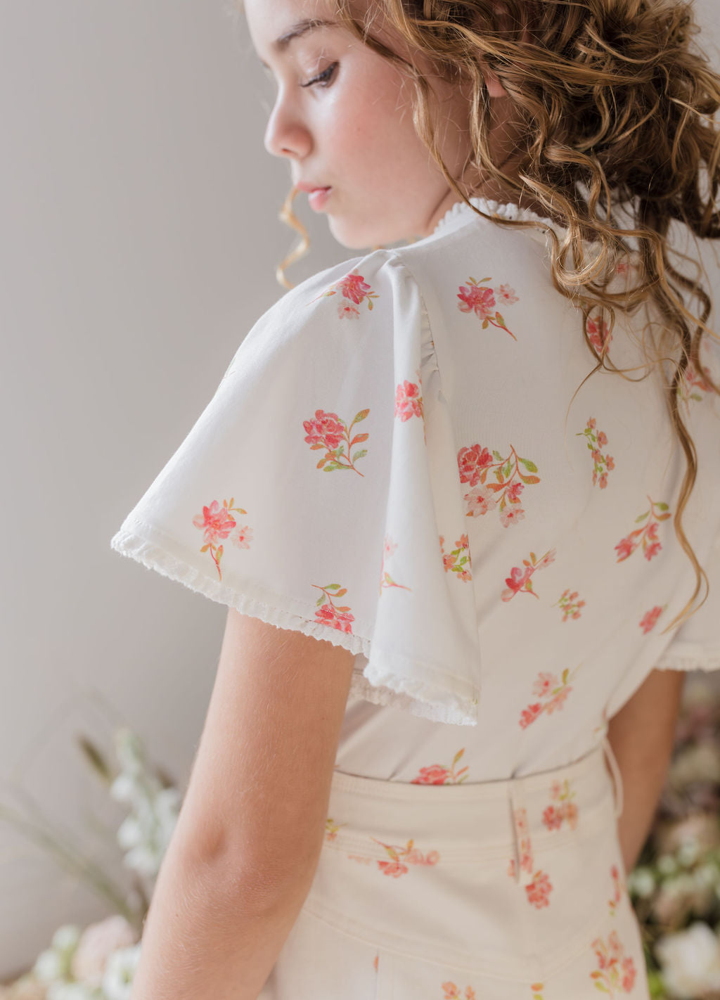 Flutter Sleeve Printed Jersey Tee with Lace Trim