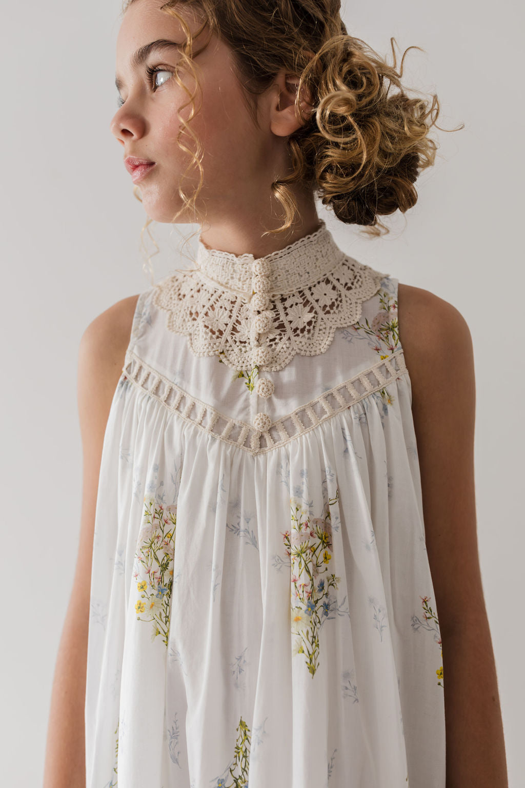 Doily Applique Voile Sleeveless Dress