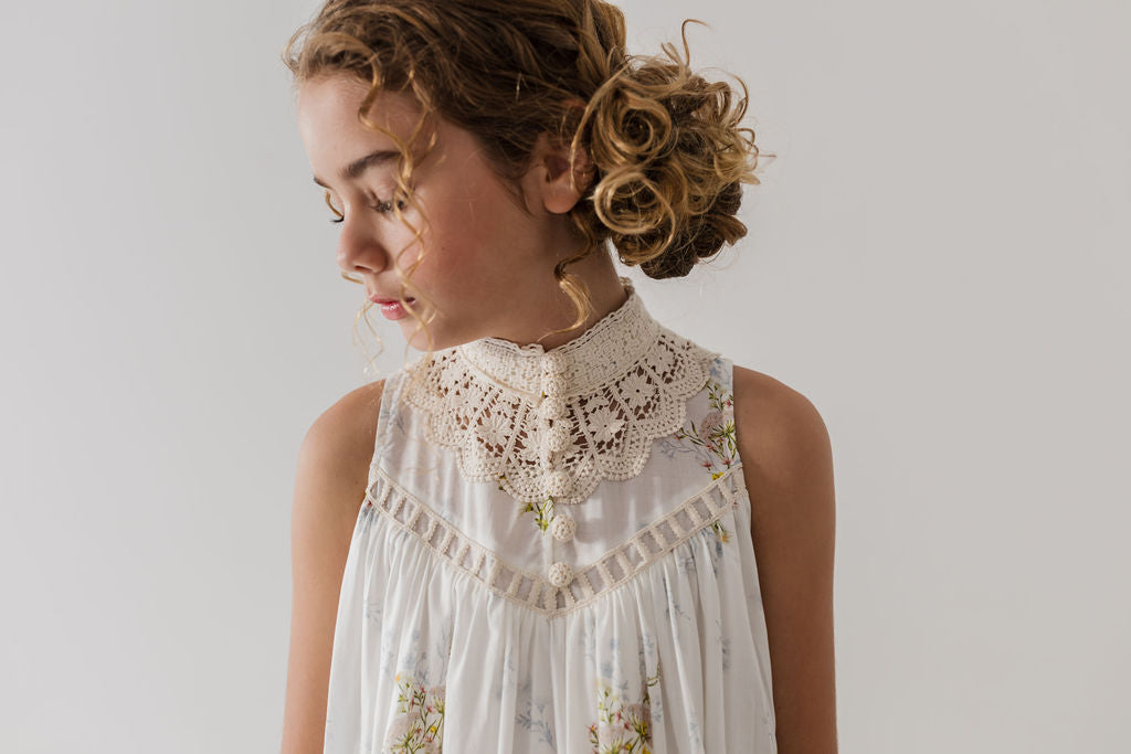 Doily Applique Voile Sleeveless Dress