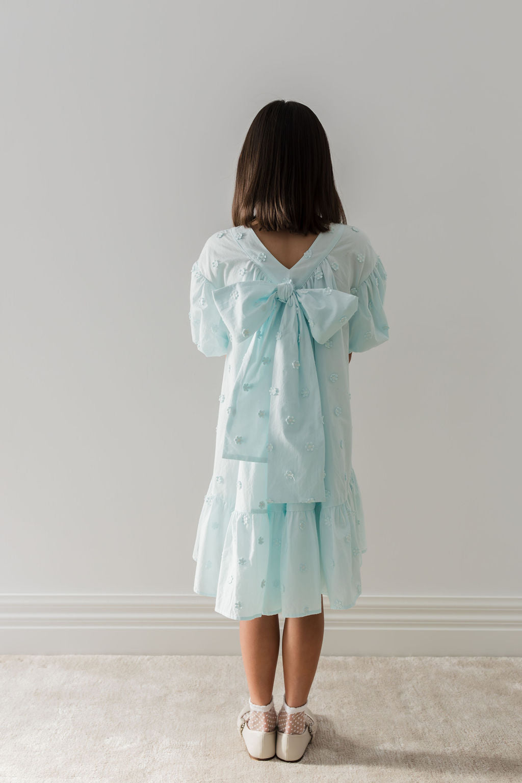 Daisy Applique Dress With Bow