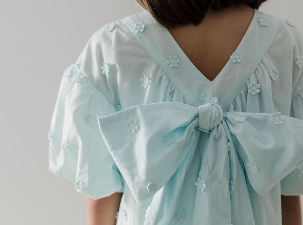 Daisy Applique Dress With Bow