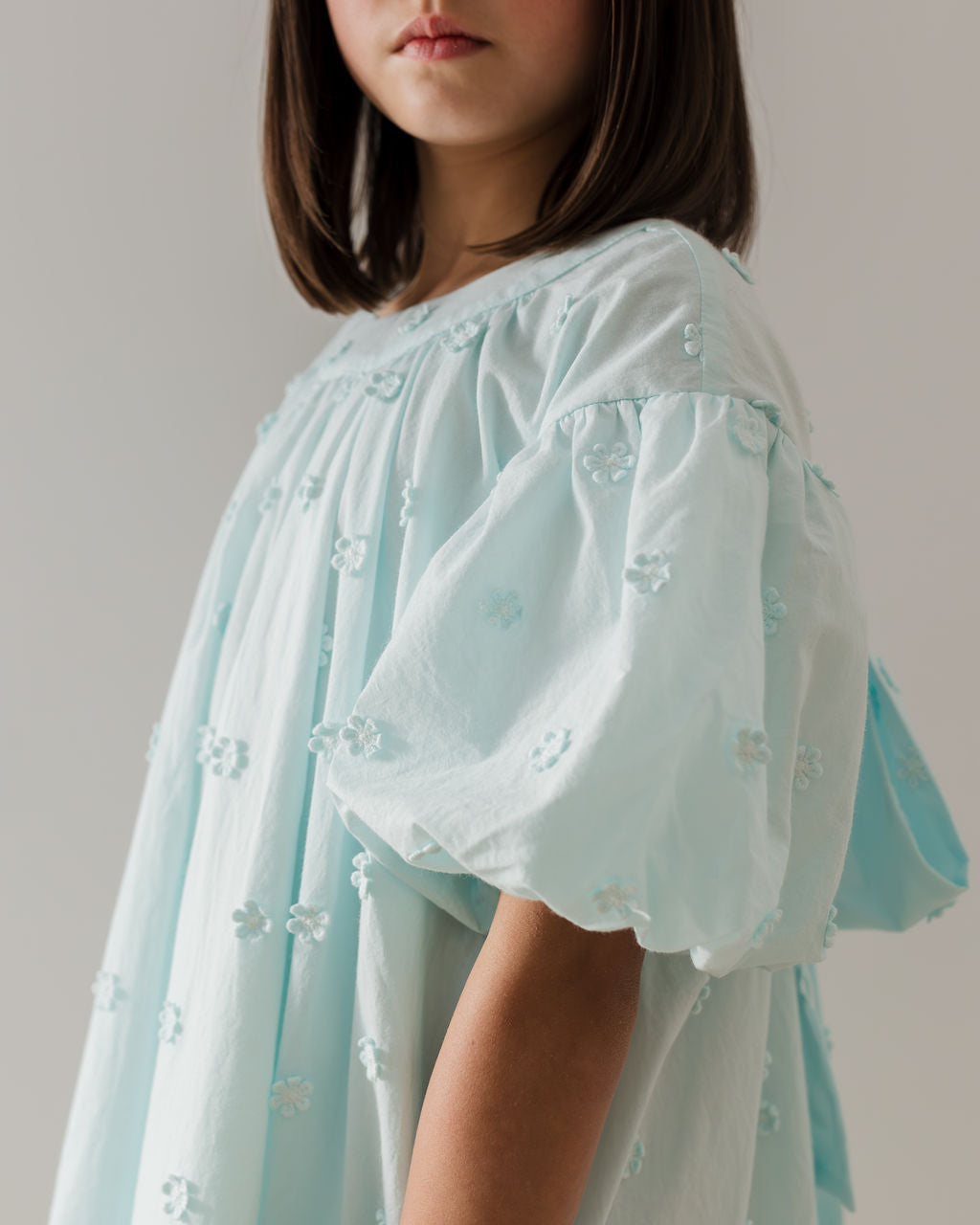 Daisy Applique Dress With Bow