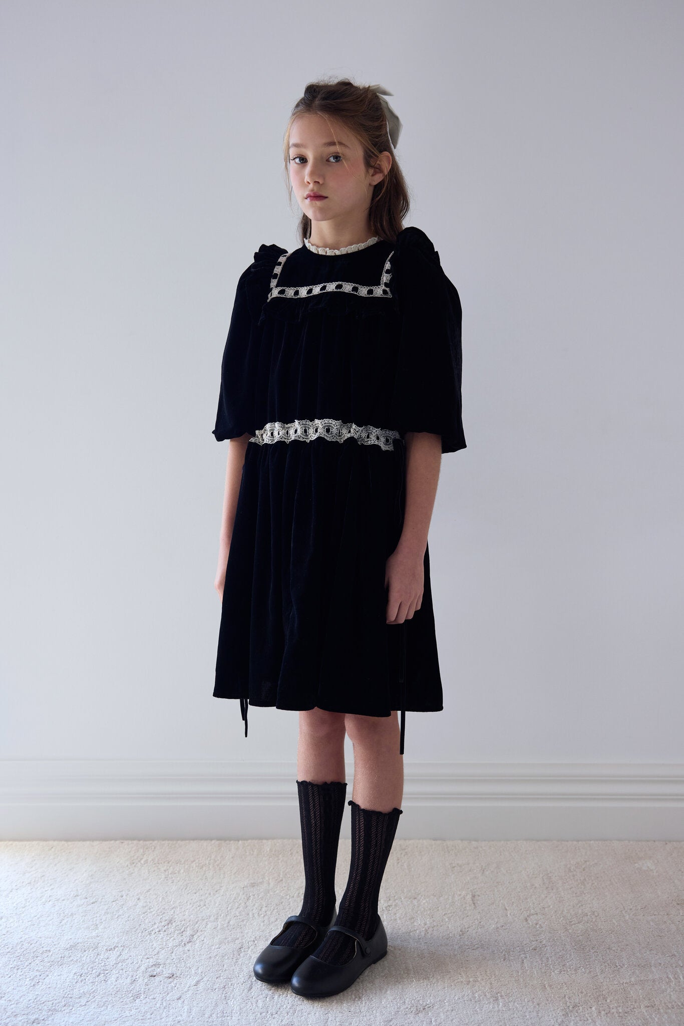 Elbow Sleeve Ribbon Lace Trim Velvet Dress