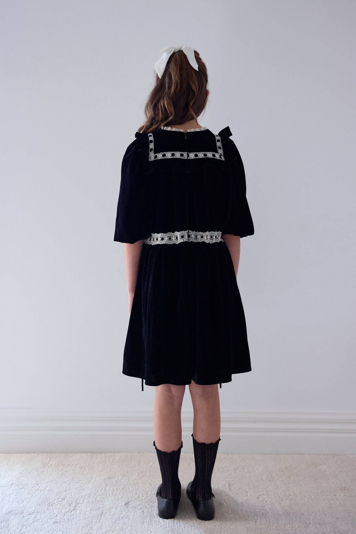 Elbow Sleeve Ribbon Lace Trim Velvet Dress